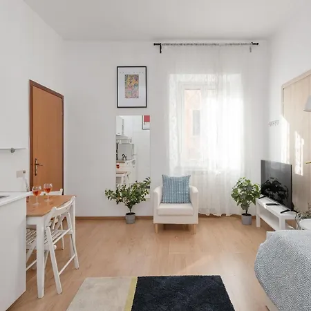 Little Basic Apartment